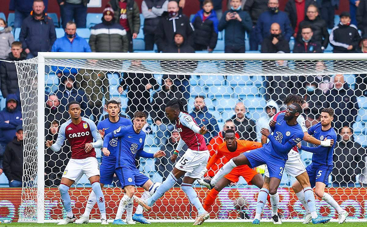 包含切尔西客场不敌水晶宫，遭遇两连败的词条