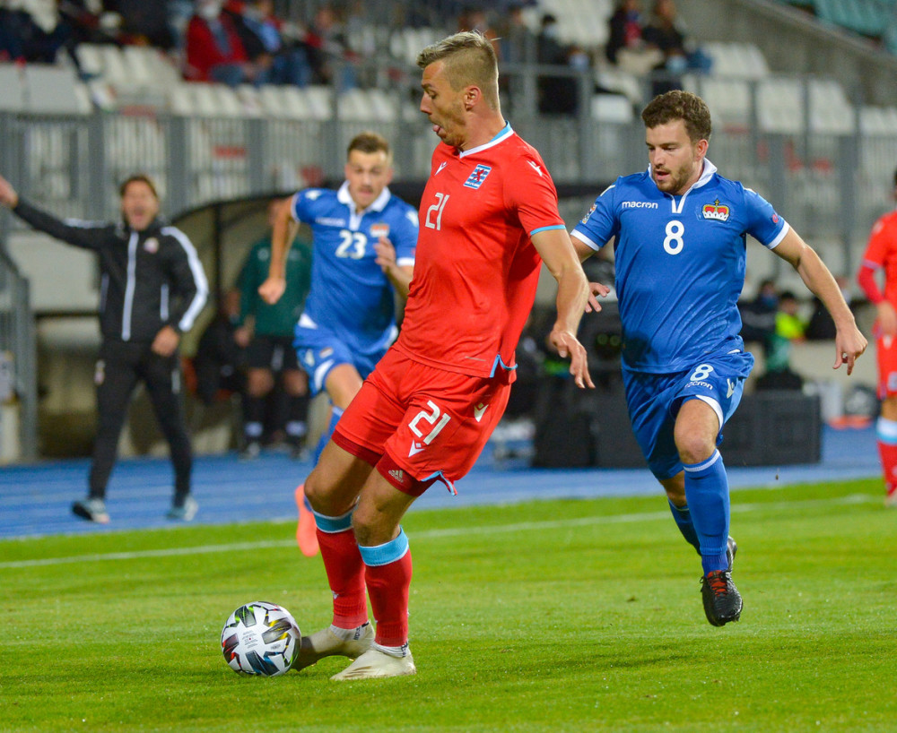 卢森堡逆袭成功，英格兰-客场惨败，积分榜领先优势显现的简单介绍