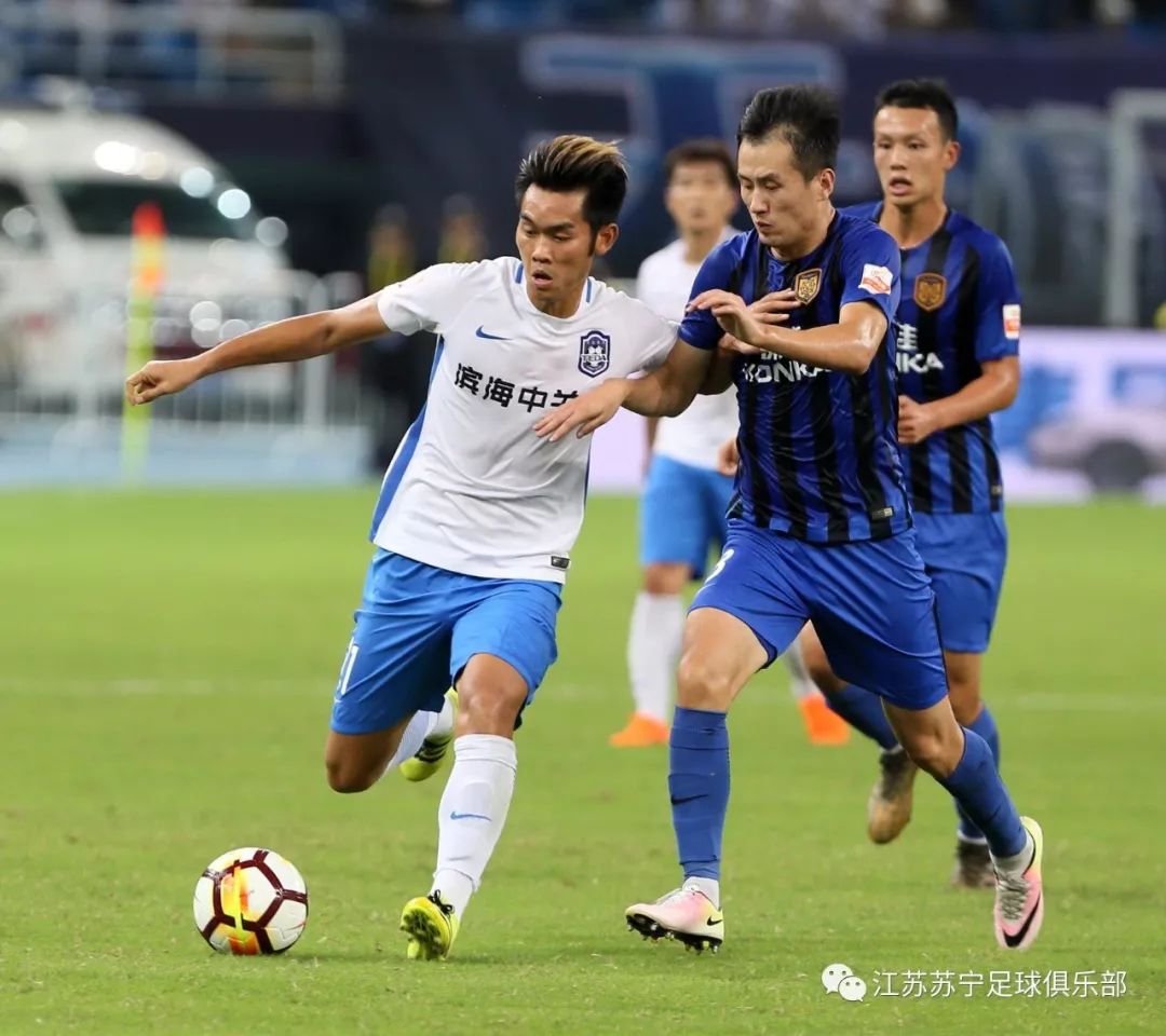 本土足球职业联赛焦点战：苏宁主场战平泰达