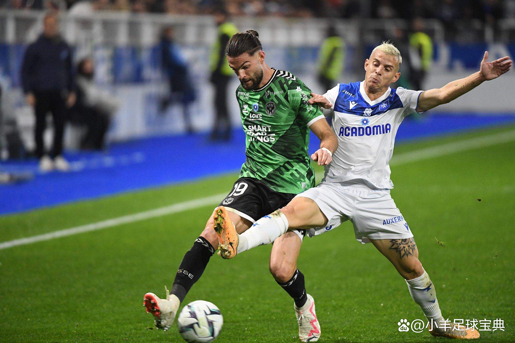 关于圣埃蒂安与里尔搏杀一触即发的信息 关于圣埃蒂安与里尔搏杀一触即发的信息