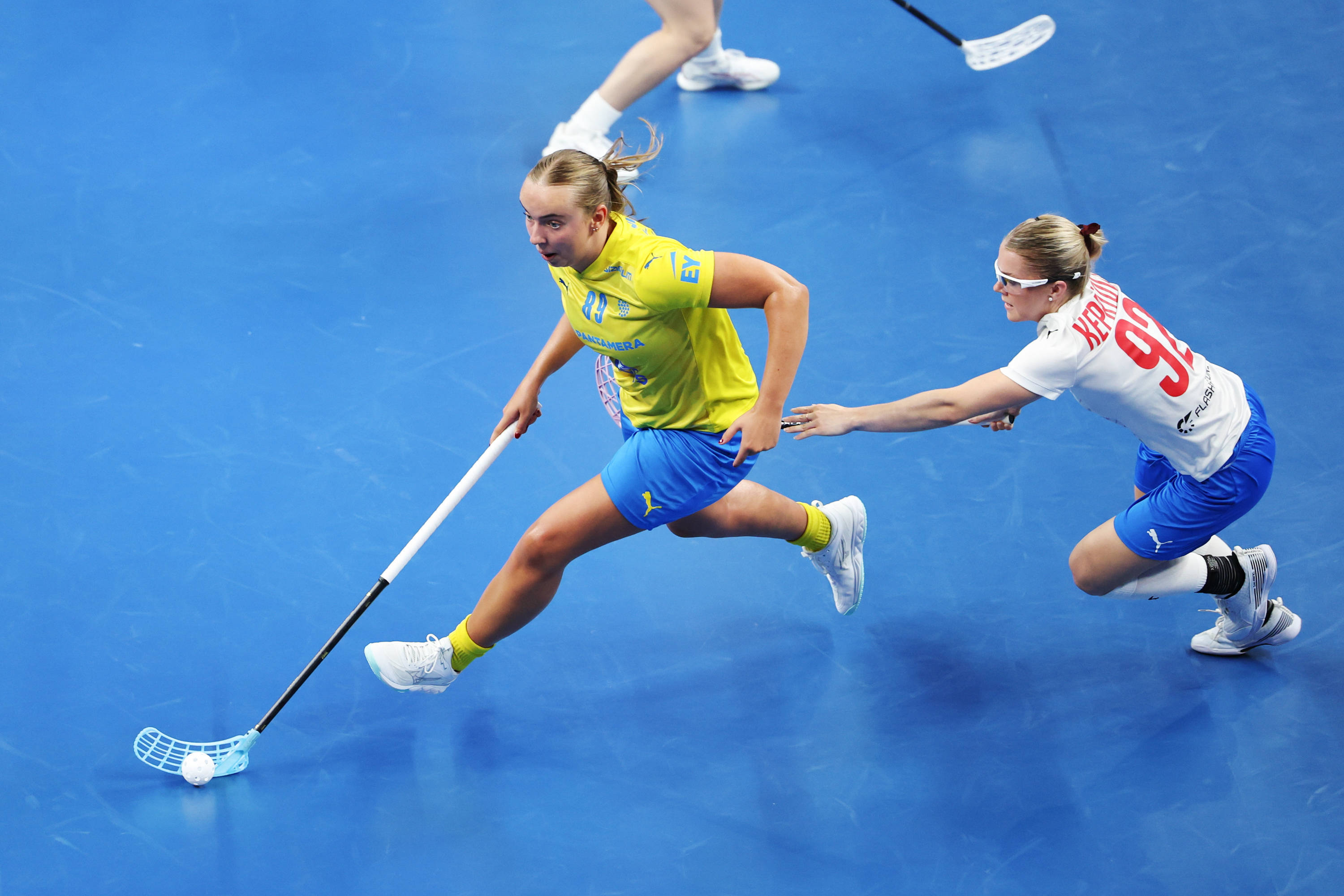 捷克队在曲棍球比赛中完胜对手 捷克队在曲棍球比赛中完胜对手