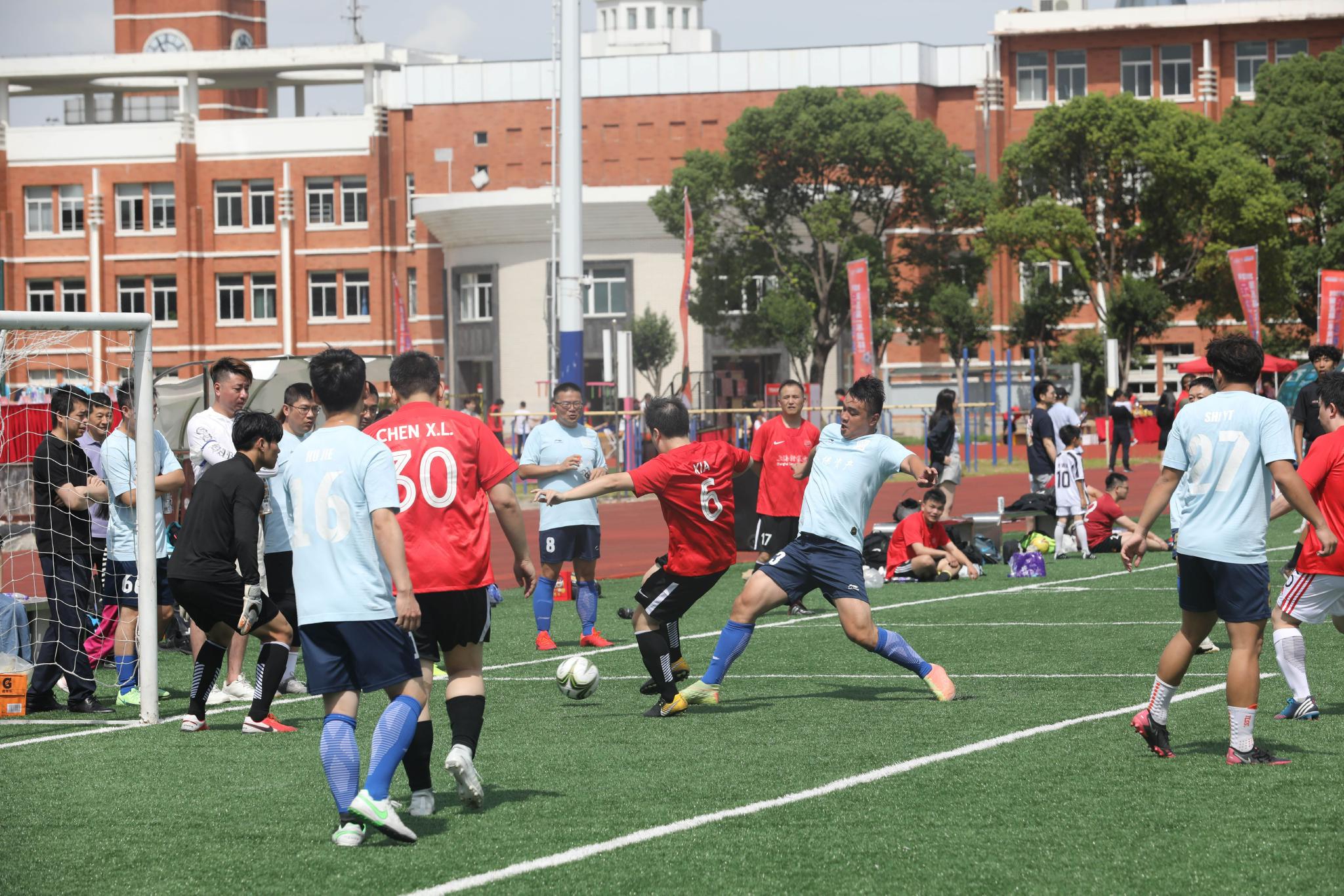 关于大秀身手！足球盛会精彩纷呈的信息