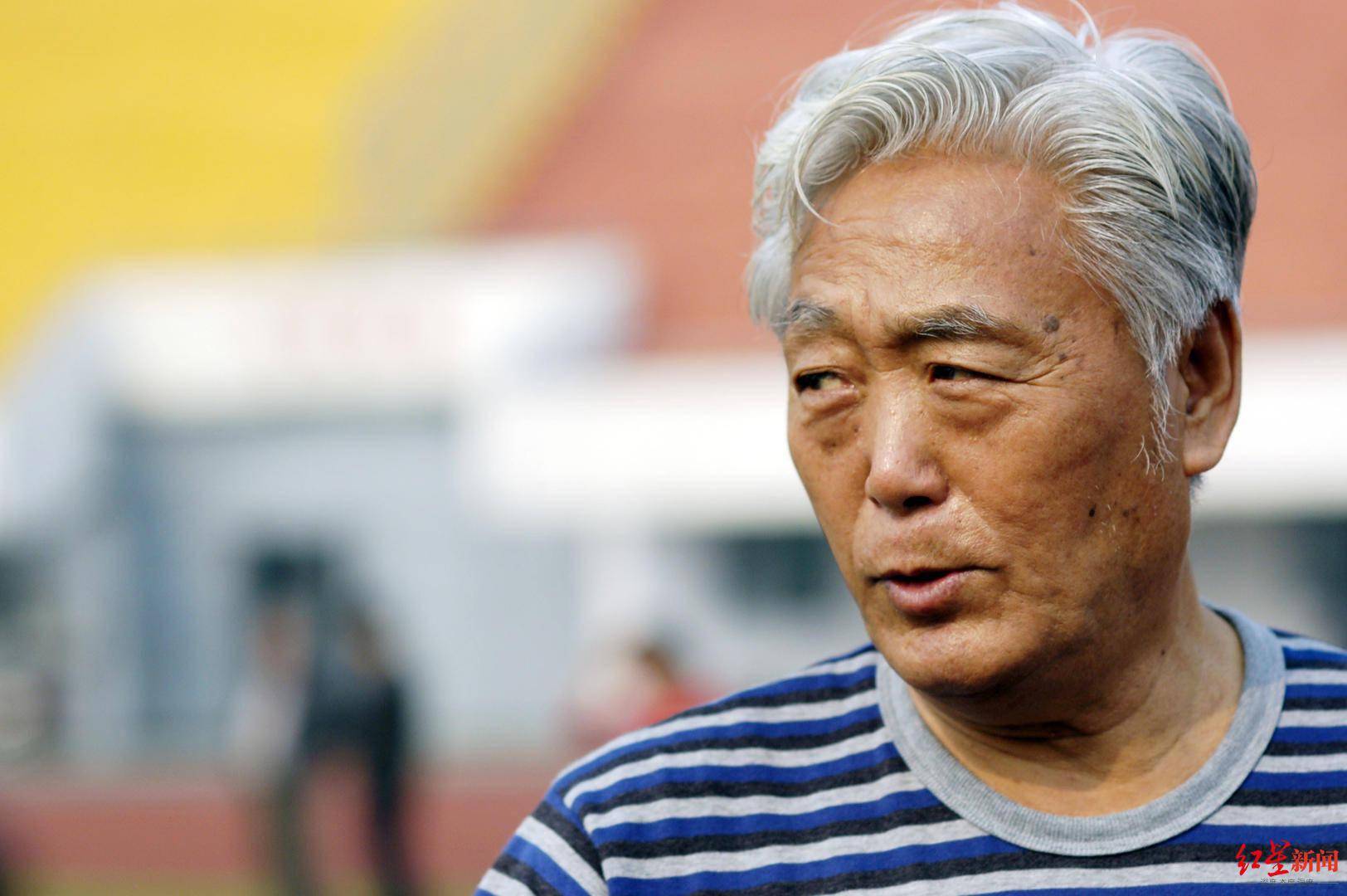 关于老鹰队主帅发表慷慨激昂讲话，鼓舞士气的信息