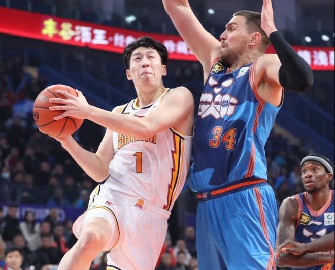 半岛体育亚洲官网-辽宁男篮客场胜利，实现大逆转